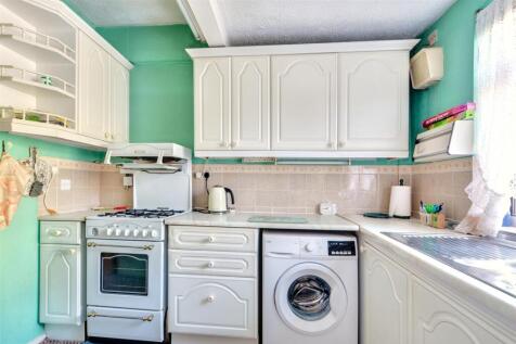 Kitchen_2.jpeg