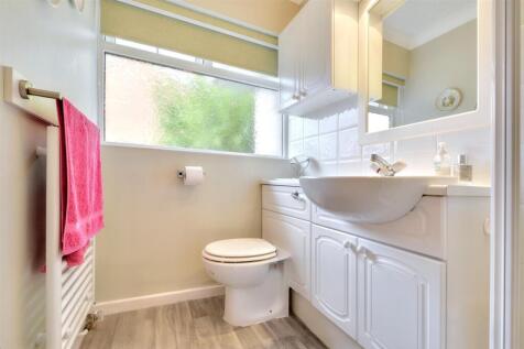 Shower Room_1.jpeg