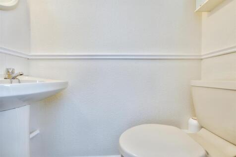 Ensuite WC.jpeg