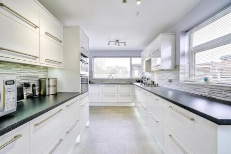 Kitchen 1_1.jpeg