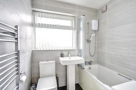 Bathroom 1_1.jpeg