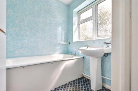 Bathroom.jpeg
