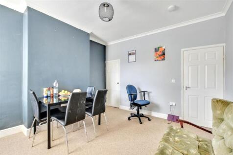 Dining Room_1.jpeg