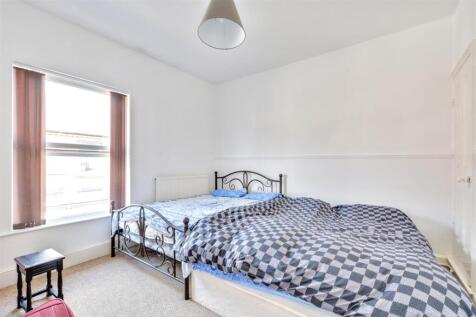 Bedroom 1.jpeg