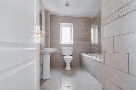 Bathroom_1.jpeg