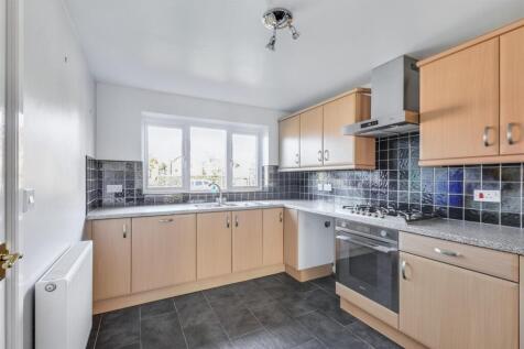 Kitchen_2.jpeg