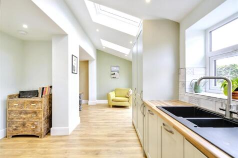 Living/Dining Kitchen