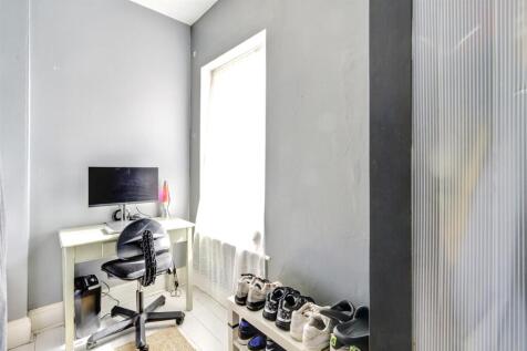 Bedroom 4.jpeg