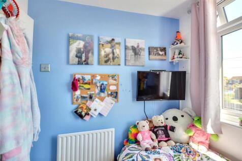 Bedroom 3_2.jpeg