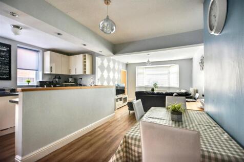 Dining Area_2.jpeg