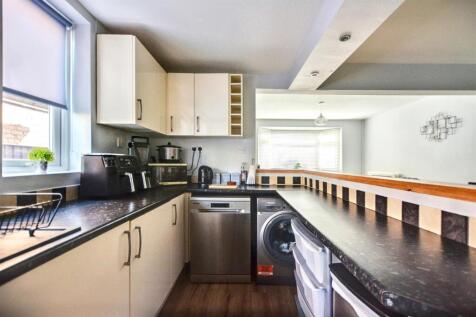 Kitchen_1.jpeg