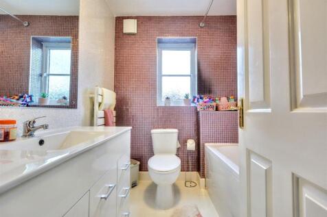 Bathroom.jpeg