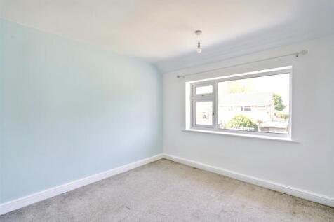 Bedroom 2_1.jpeg