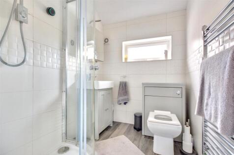 Family Shower Room
