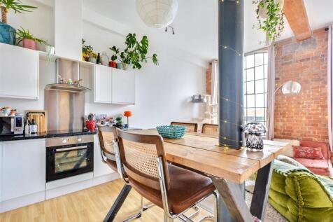 Open Plan Lounge Kitchen Diner
