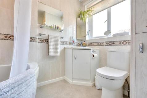 Bathroom.jpeg