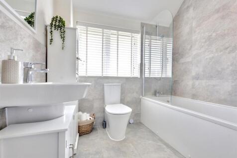 Bathroom.jpeg