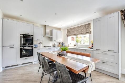 Openned Planned Kitchen Diner Living_3.jpeg