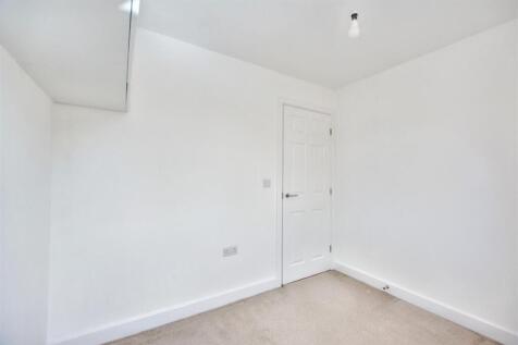 Bedroom 2_2.jpeg