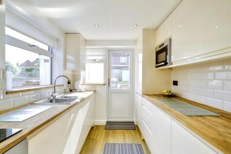 Kitchen 1_1.jpeg