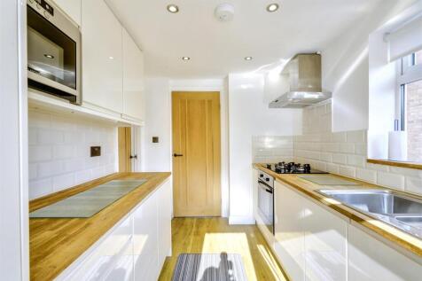 Kitchen 1_2.jpeg