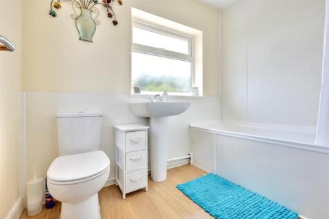 Bathroom.jpeg