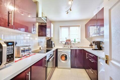 Kitchen_1.jpeg
