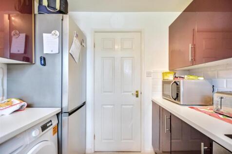 Kitchen_2.jpeg