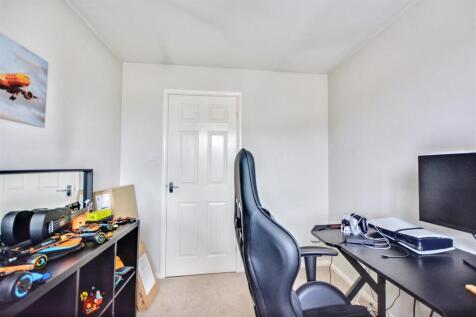 Bedroom 3_2.jpeg