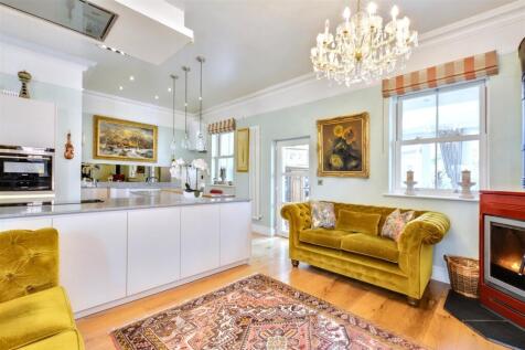 Open Plan Living/Kitchen Diner