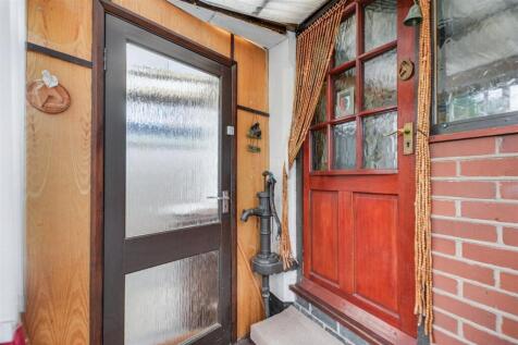 Lean-to