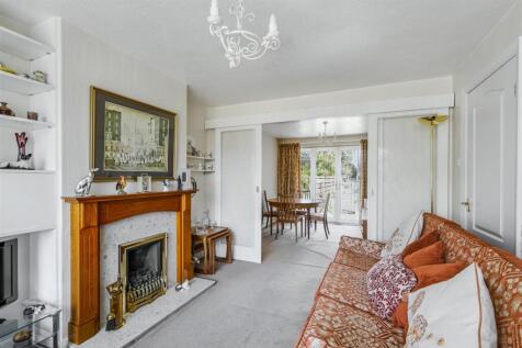 Lounge/Sitting Room