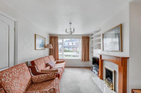Lounge/Sitting Room