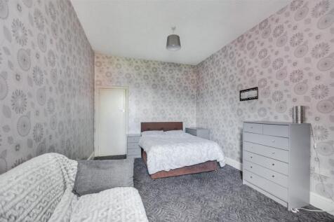 Bedroom 2_1.jpeg