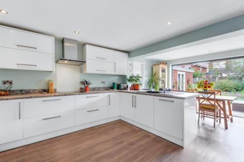 Dining/Living Kitchen