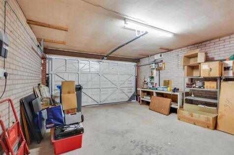 Garage.jpeg