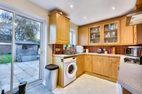 Kitchen_1.jpeg