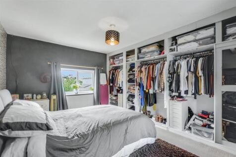 Bedroom 1_1.jpeg