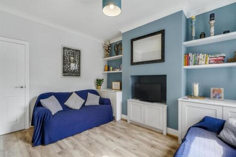Lounge/Sitting Room