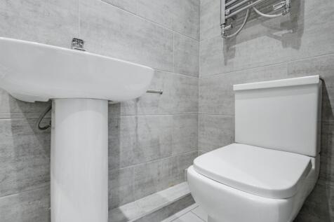 Shower Room 1_2.jpeg