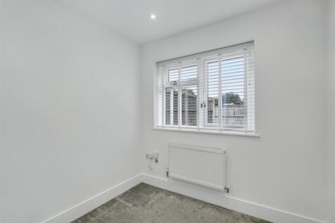 Bedroom 5.jpeg