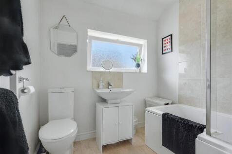 Bathroom.jpeg