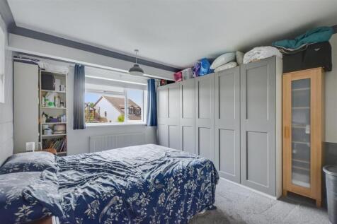 Bedroom 1_1.jpeg