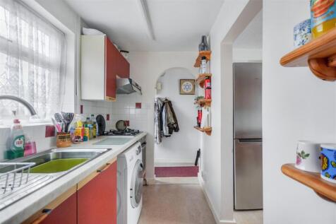 Kitchen_2.jpeg