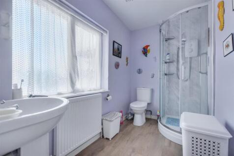 Bathroom.jpeg