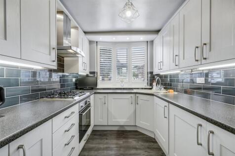 Kitchen 1_1.jpeg