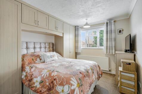 Bedroom 1_1.jpeg