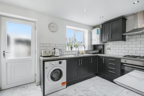 Kitchen 1_3.jpeg