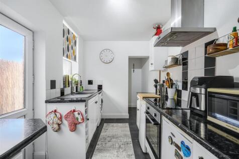 Kitchen 1_1.jpeg