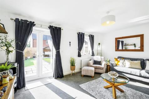 Lounge/Sitting Room